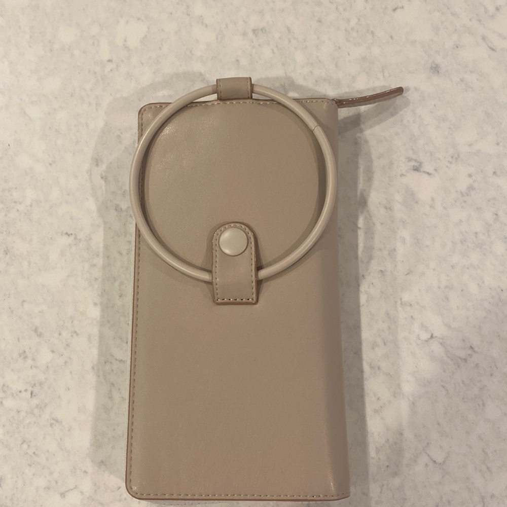 On the Move Wallet Bangle